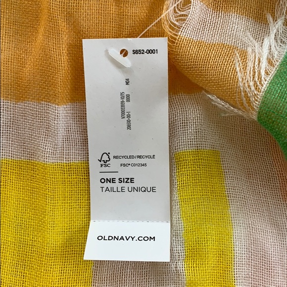 Lightweight old navy scarf - Picture 3 of 5